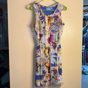 Simply Vera Wang Sleeveless Sheath Dress Watercolor Floral with waist tie. Women
